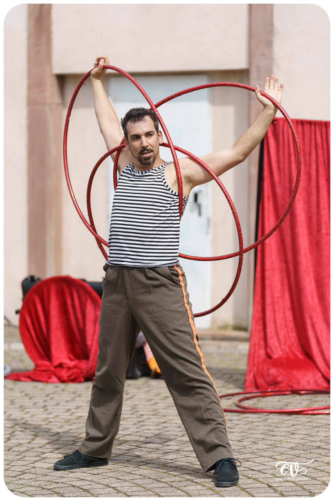 STORIES IN THE CITY (LES DUDES)